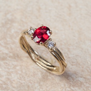 14k yellow gold red spinel and diamonds
B6-109